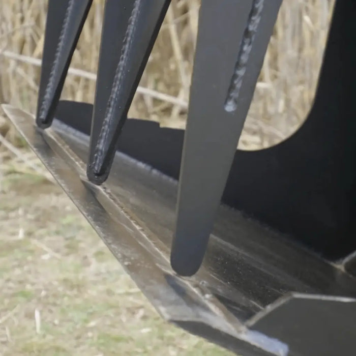 Star Industries Mini Skid Steer Grapple Bucket