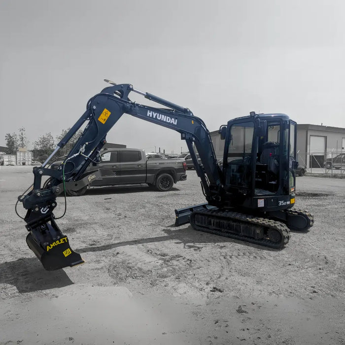 Amulet Excavator Tilt Bucket